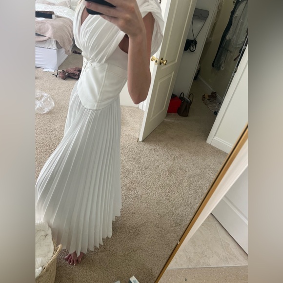 Aceler Anthropologie white Assymetric pleated midi gown - Picture 5 of 5